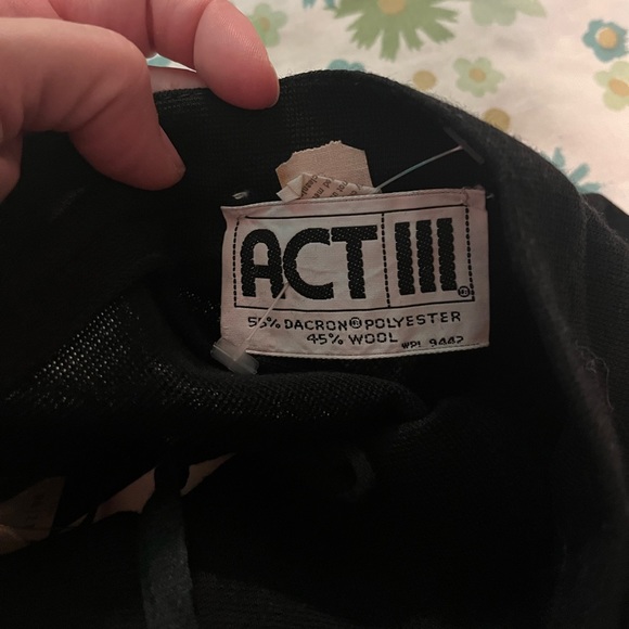 🛑SOLD🛑 Vintage ACT III pants - Picture 2 of 3